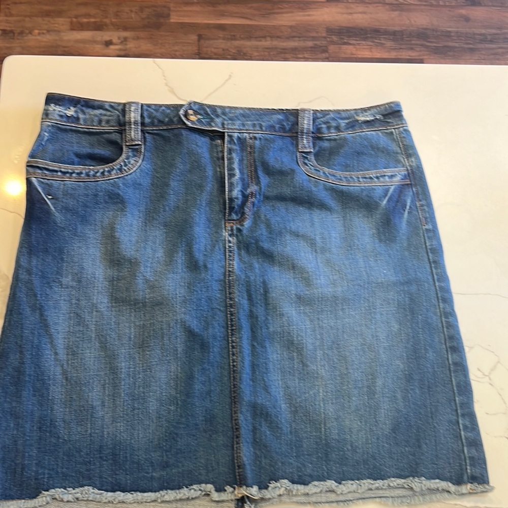 Old navy denim skirt size 16